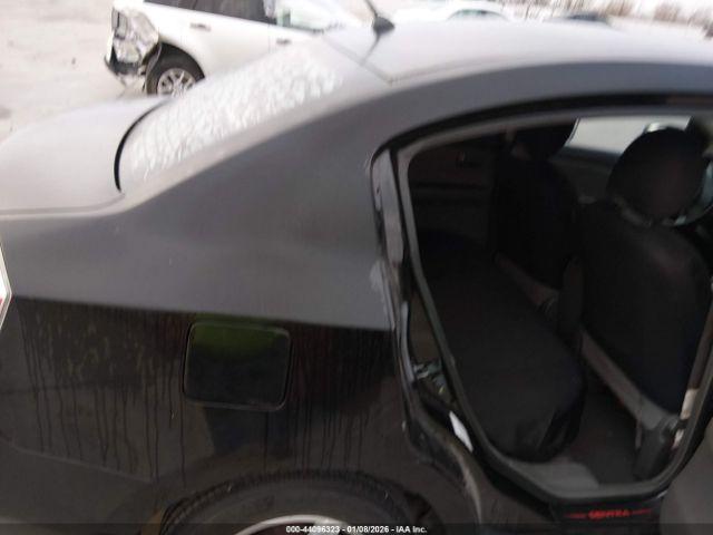 Nissan Sentra 2.0s Image 9