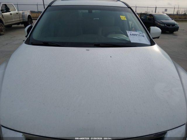 Nissan Pathfinder Platinum Image 6