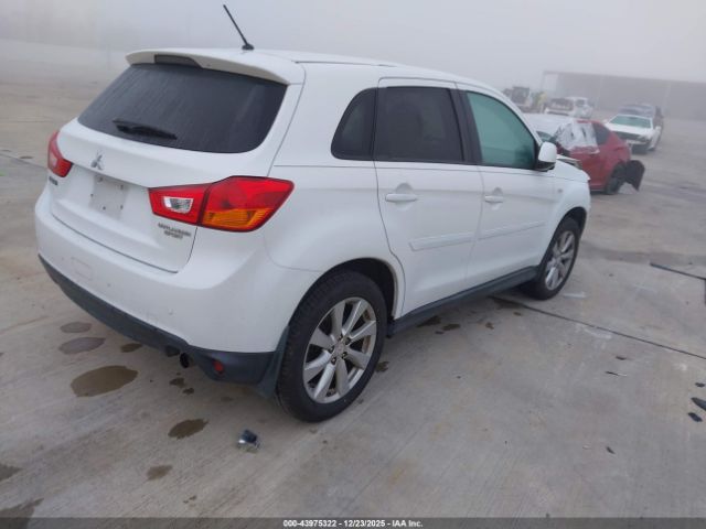 Mitsubishi Outlander Es Image 3