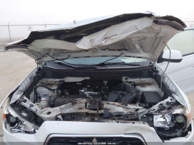 Mitsubishi Outlander Es Image 8