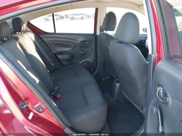 Nissan Versa 1.6 S+ Image 13