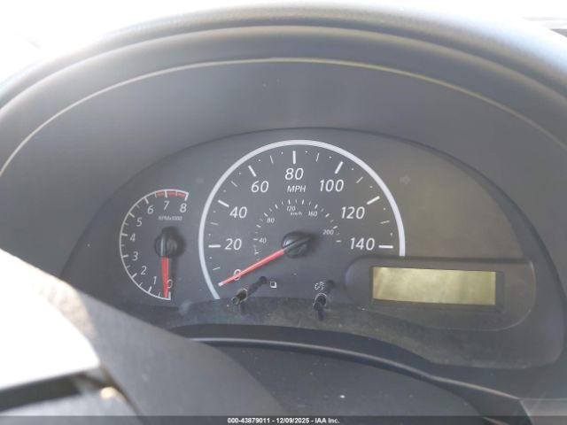 Nissan Versa 1.6 S+ Image 2