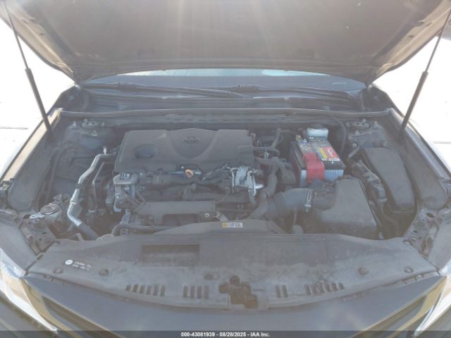 Toyota Camry Se Image 16