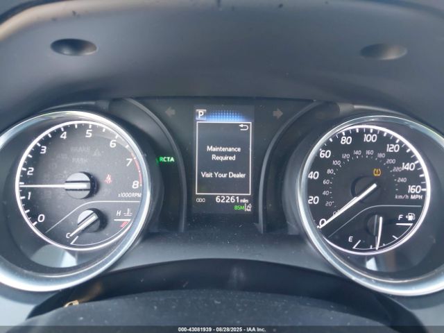 Toyota Camry Se Image 2