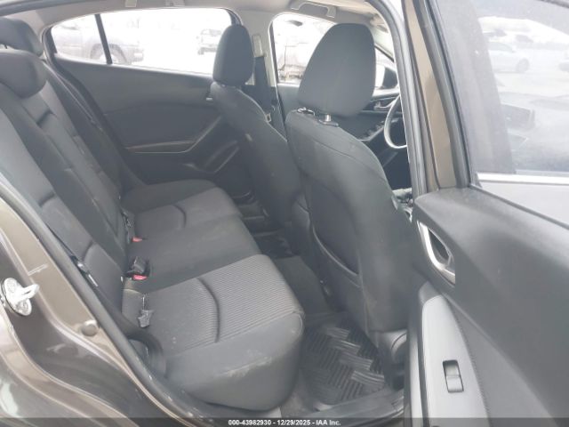 Mazda Mazda3 I Touring Image 6