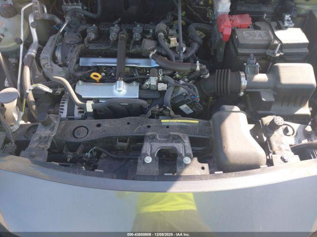 Nissan Versa 1.6 S Image 12