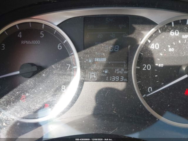 Nissan Versa 1.6 S Image 15