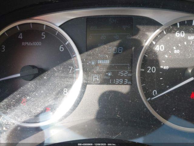 Nissan Versa 1.6 S Image 15