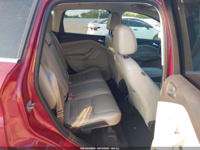 Ford Escape Titanium Image 10