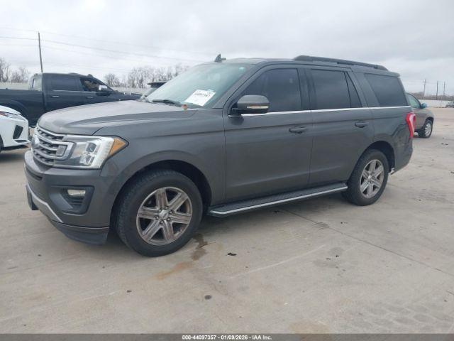 Ford Expedition Xlt Image 3