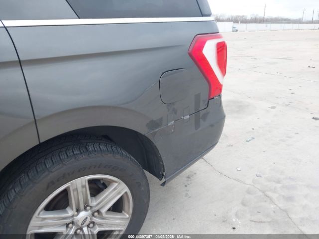 Ford Expedition Xlt Image 14