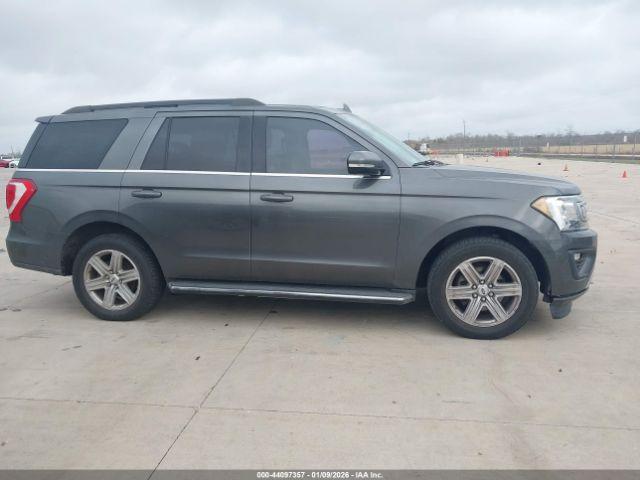 Ford Expedition Xlt Image 15