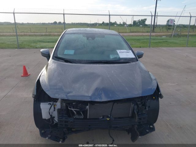 Nissan Versa 1.6 Sv Image 9