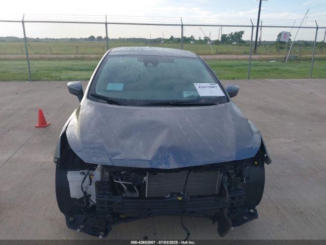 Nissan Versa 1.6 Sv Image 9