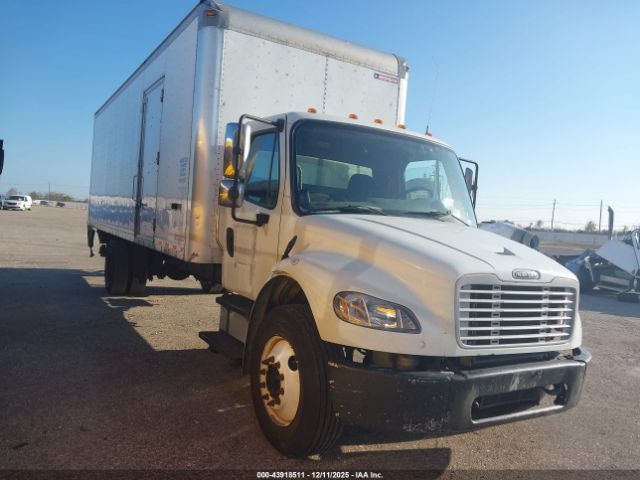 Freightliner M2 106 Image 1