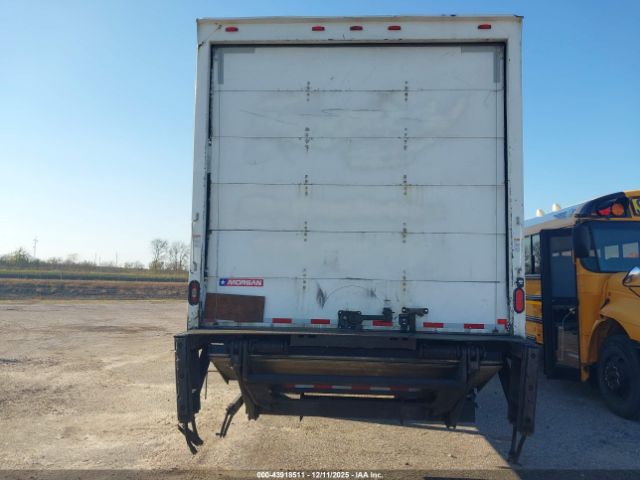 Freightliner M2 106 Image 8